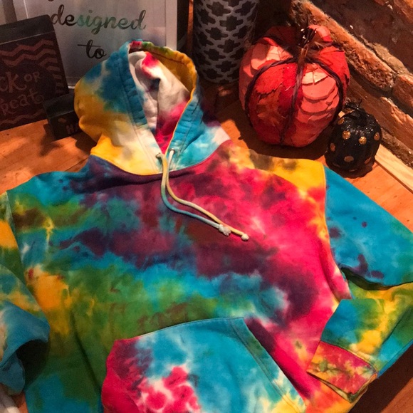 Tops - Tie-dye hoodie